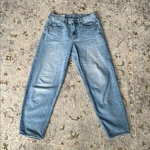 GAP Barrel Jean High-Rise in Light Blue